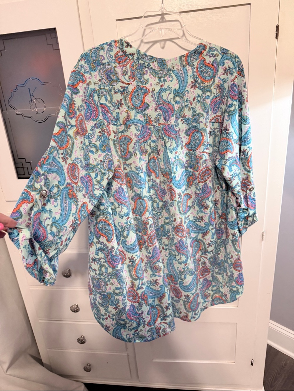 Dear Scarlett Light Aqua Paisley V-Neck Tunic Top - Picture 5 of 10